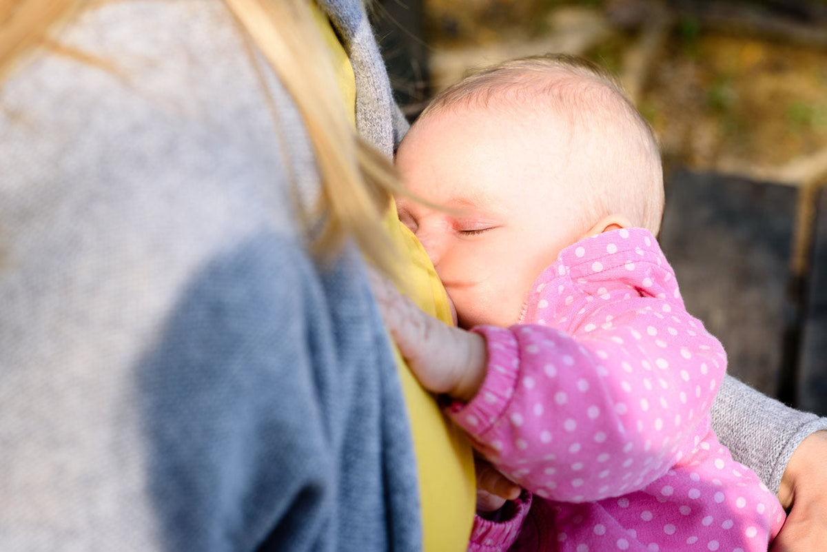 Dojenje in oblačila za dojenje - ko vajin trenutek postane udoben