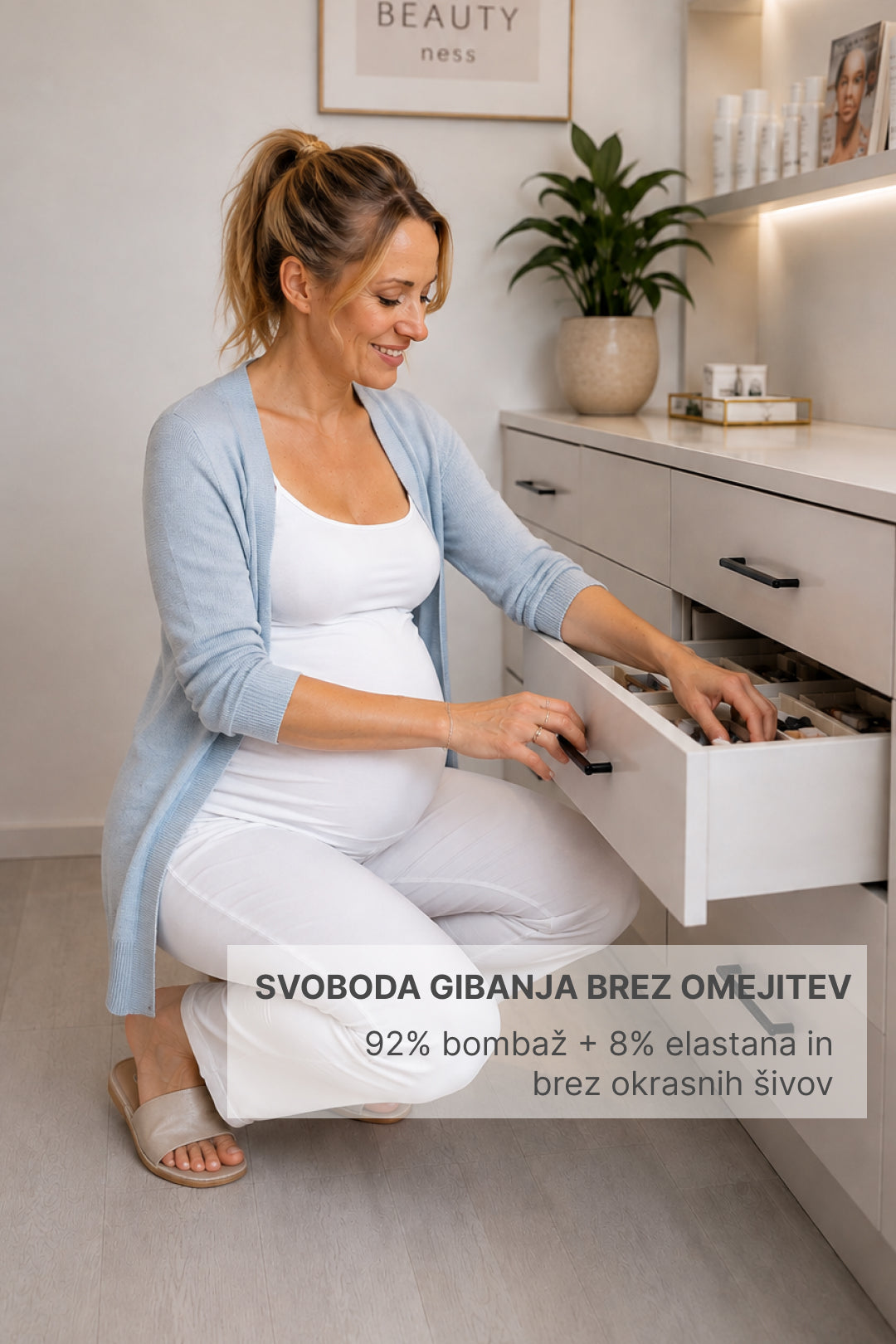 Bele nosečniške hlače