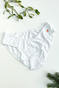 Nosečniške spodnje hlačke - bele s srčkom