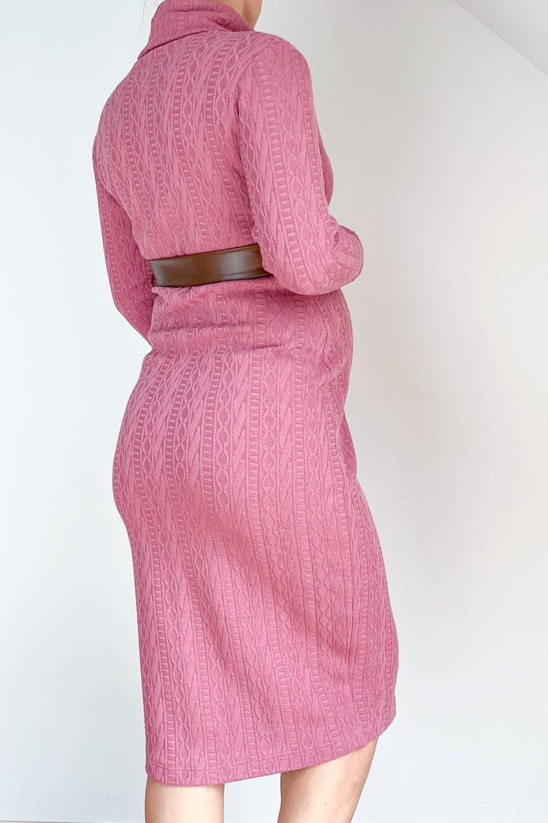 Nosečniška obleka s pasom - oprijeta - topla